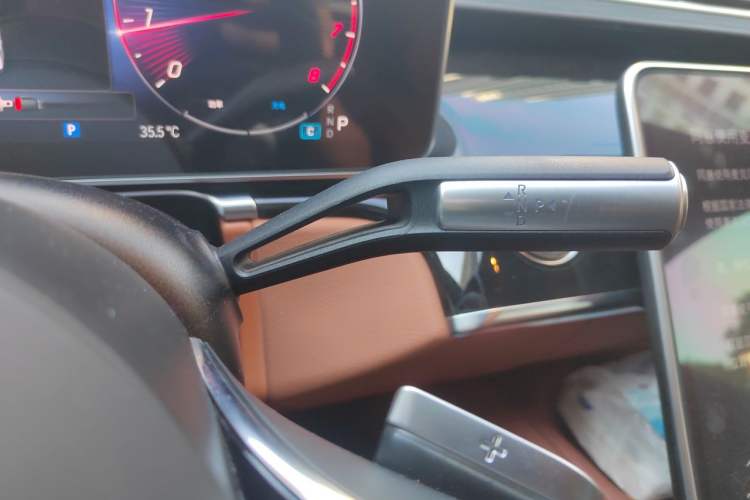 Used Mercedes-Benz S-Class 2023 Updated S 400 L Luxury Edition Gear Lever