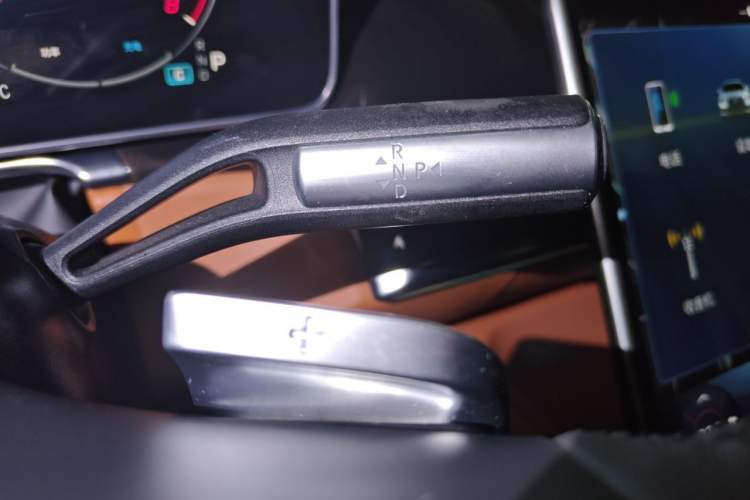 Used Mercedes-Benz S-Class 2023 S 400 L Luxury Model Gear Lever