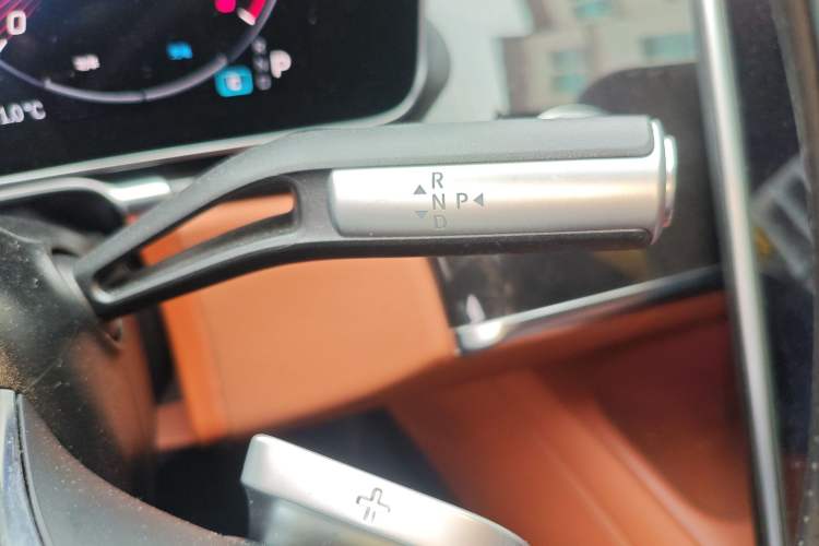 Used Mercedes-Benz S-Class 2023 Updated S 400 L Luxury Edition Gear Lever