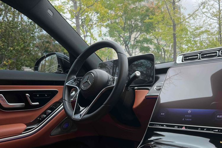 Used Mercedes-Benz S-Class 2023 Updated S 400 L Business Version Interior 1