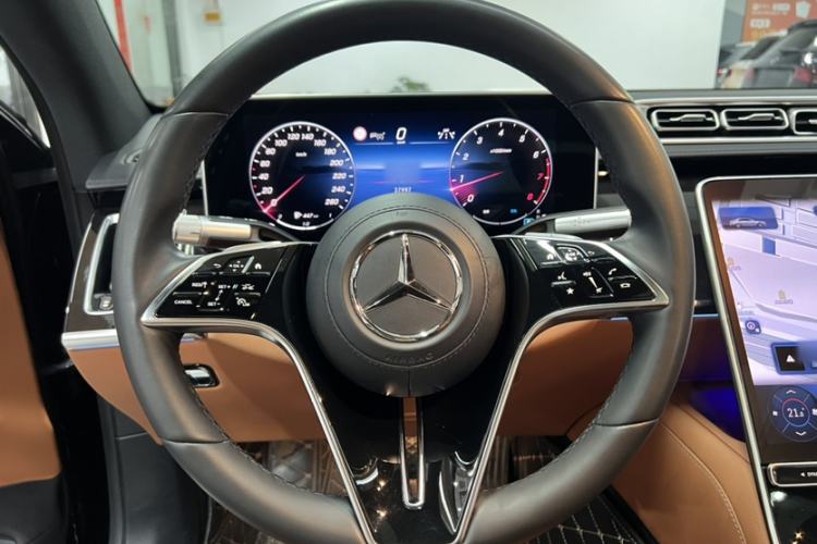 Used Mercedes-Benz S-Class 2023 Updated S 400 L Luxury Edition Interior 1