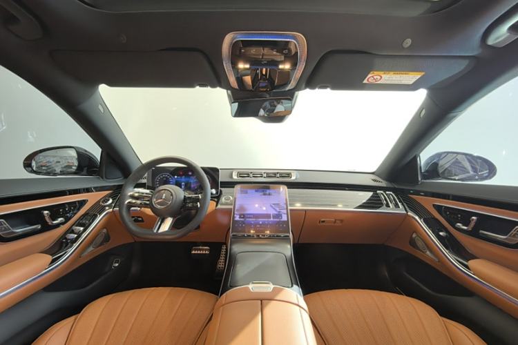 Used Mercedes-Benz S-Class 2023 Restyled S 450 L 4MATIC Interior 2