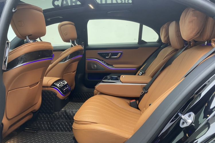 Used Mercedes-Benz S-Class 2023 S 400 L Luxury Model Interior 2
