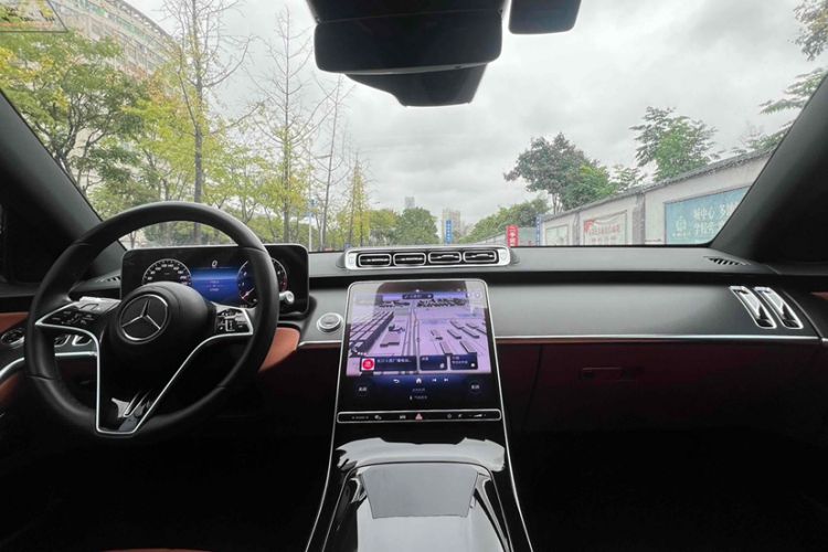 Used Mercedes-Benz S-Class 2023 Updated S 400 L Business Version Interior 4