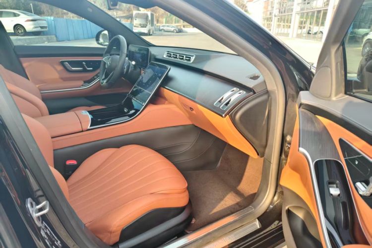 Used Mercedes-Benz S-Class 2023 S 400 L Business Model Interior 4