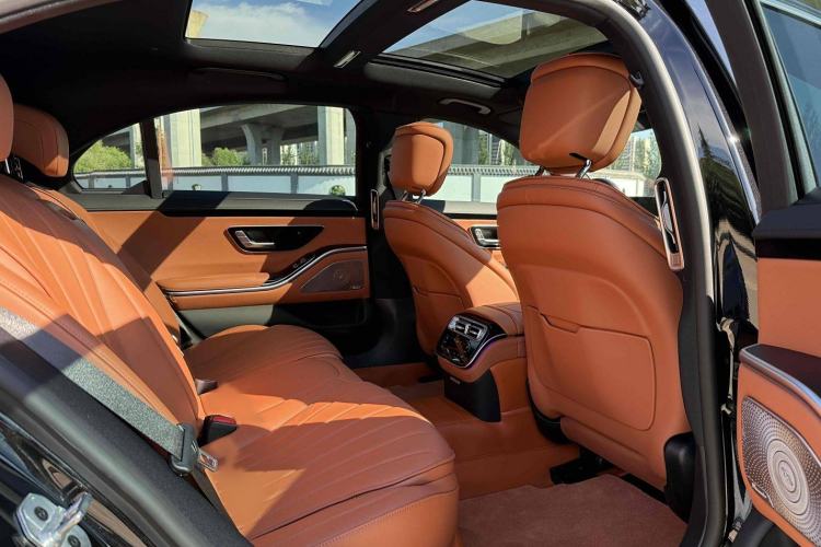 Used Mercedes-Benz S-Class 2023 Updated S 400 L Business Version Interior 4