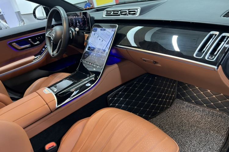 Used Mercedes-Benz S-Class 2023 Updated S 400 L Luxury Edition Interior 5