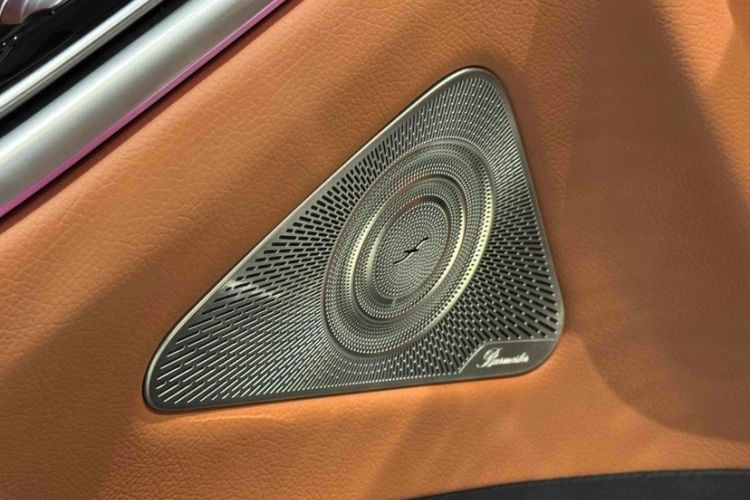 Used Mercedes-Benz S-Class 2023 S 450 L 4MATIC Interior 5