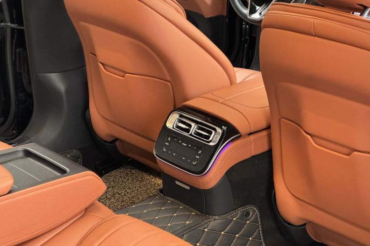 Used Mercedes-Benz S-Class 2023 Updated S 400 L Business Version Interior 6