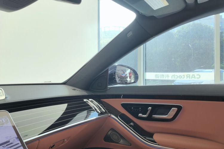 Used Mercedes-Benz S-Class 2023 Restyled S 450 L 4MATIC Interior 9