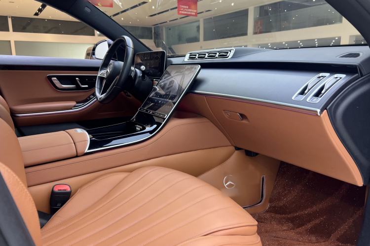 Used Mercedes-Benz S-Class 2023 Updated S 400 L Business Version Interior 9