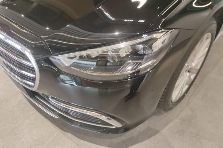 Used Mercedes-Benz S-Class 2023 S 400 L Business Model Left Front Headlight