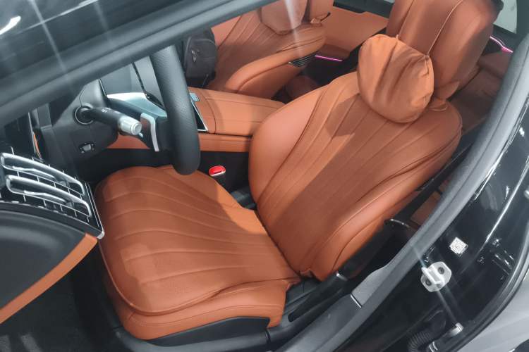 Used Mercedes-Benz S-Class 2023 S 450 L 4MATIC Left Front Seat