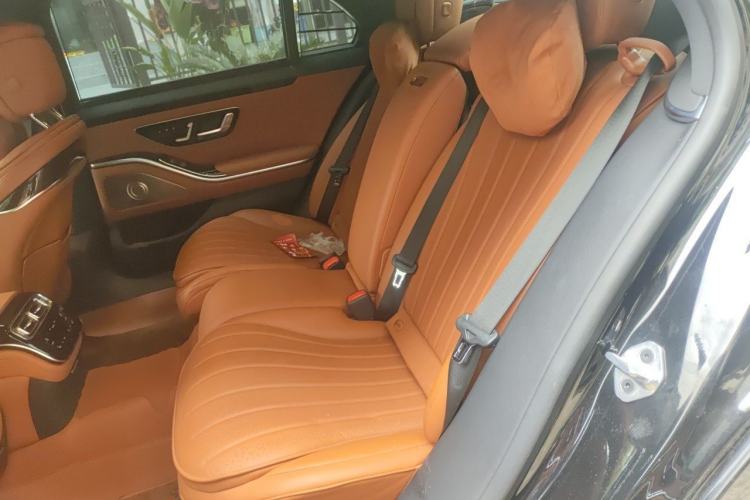 Used Mercedes-Benz S-Class 2023 Updated S 400 L Luxury Edition Left Rear Seat