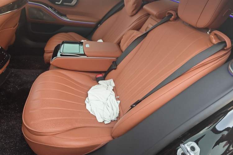 Used Mercedes-Benz S-Class 2023 Updated S 400 L Business Version Left Rear Seat
