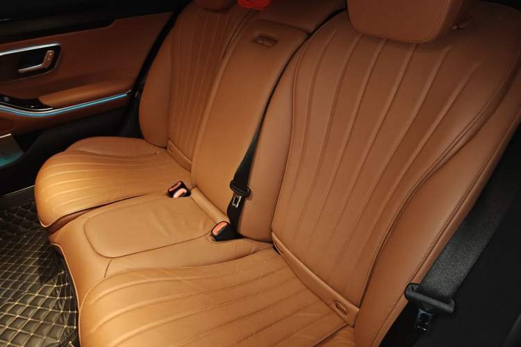 Used Mercedes-Benz S-Class 2023 Updated S 400 L Business Version Left Rear Seat