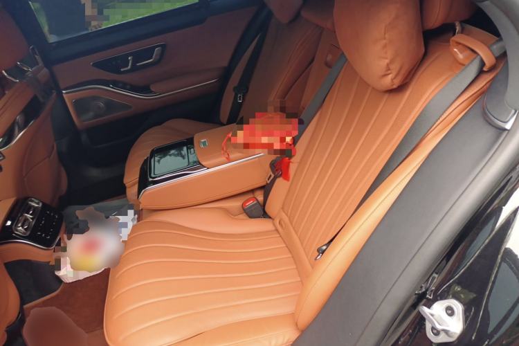 Used Mercedes-Benz S-Class 2023 S 400 L Luxury Model Left Rear Seat