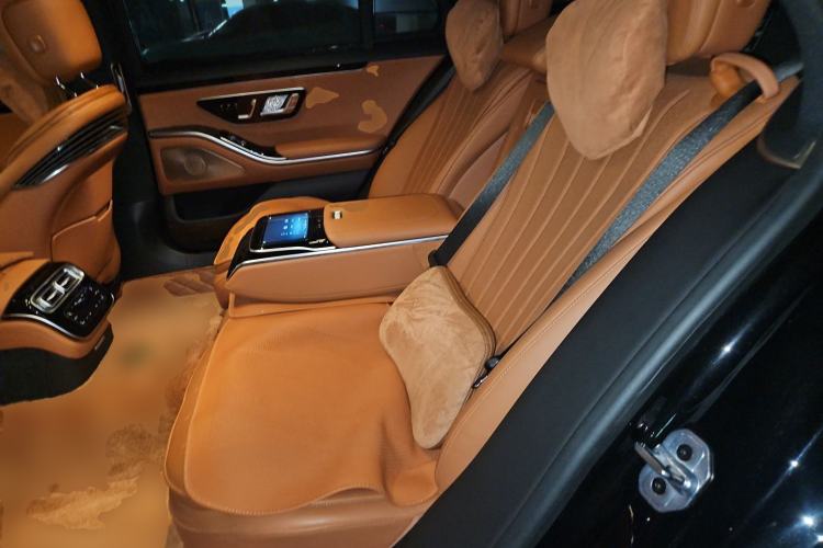Used Mercedes-Benz S-Class 2023 Updated S 400 L Luxury Edition Left Rear Seat