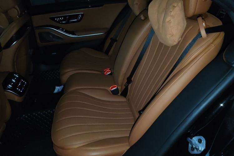 Used Mercedes-Benz S-Class 2023 S 450 L 4MATIC Left Rear Seat