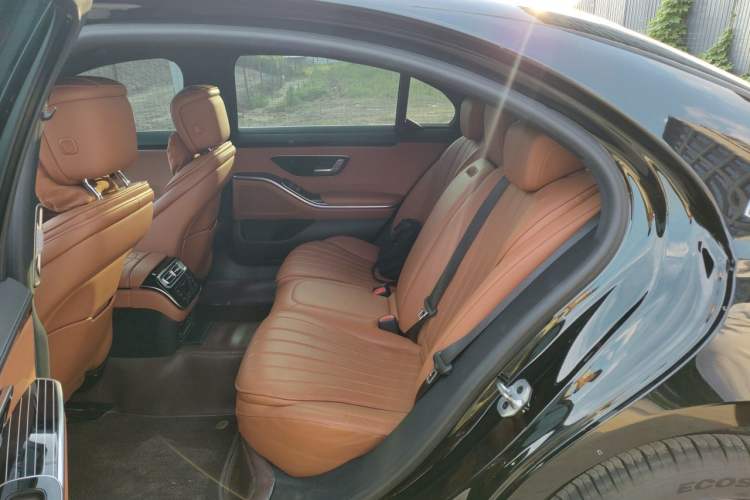 Used Mercedes-Benz S-Class 2023 Updated S 400 L Business Version Left Rear Seat