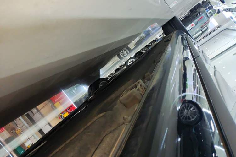 Used Mercedes-Benz S-Class 2023 S 400 L Business Model Left Side Sill
