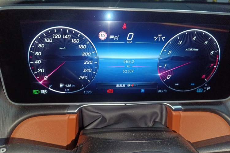 Used Mercedes-Benz S-Class 2023 S 400 L Business Model Odometer Close Up