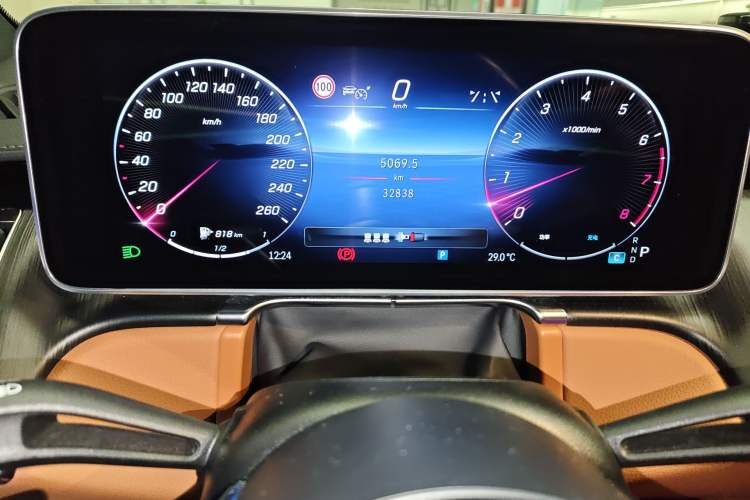 Used Mercedes-Benz S-Class 2023 S 400 L Business Model Odometer Close Up