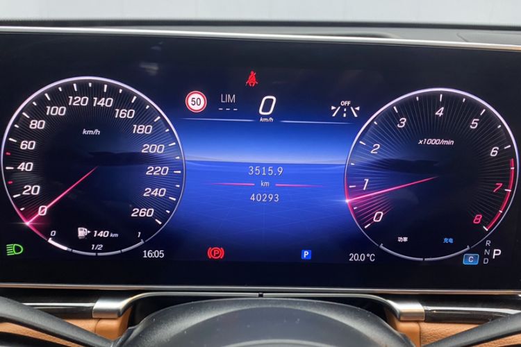 Used Mercedes-Benz S-Class 2023 S 400 L Luxury Model Odometer Close Up