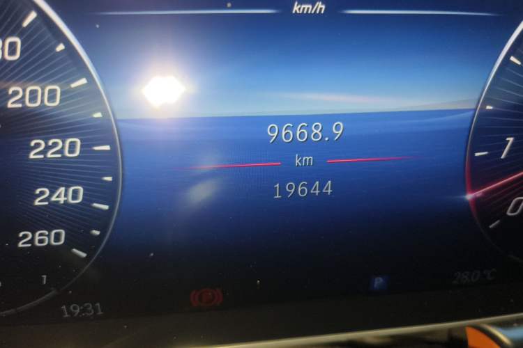 Used Mercedes-Benz S-Class 2023 S 400 L Business Model Odometer Close Up
