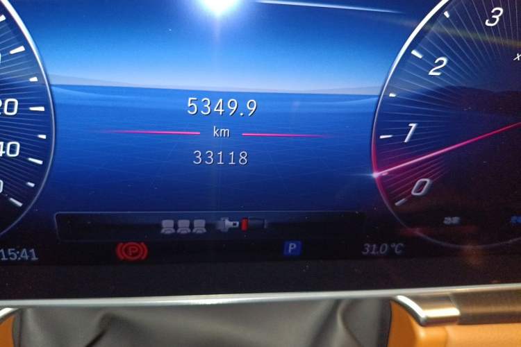 Used Mercedes-Benz S-Class 2023 S 400 L Business Model Odometer Close Up
