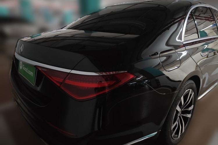 Used Mercedes-Benz S-Class 2023 S 400 L Luxury Model Rear