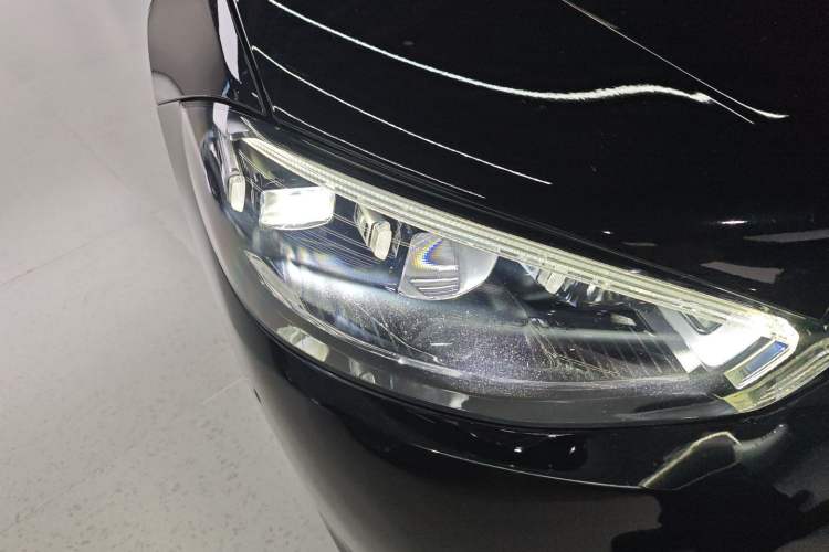 Used Mercedes-Benz S-Class 2023 Updated S 400 L Luxury Edition Right Front Headlight