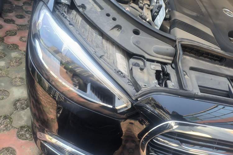 Used Mercedes-Benz S-Class 2023 S 400 L Business Model Right Front Headlight
