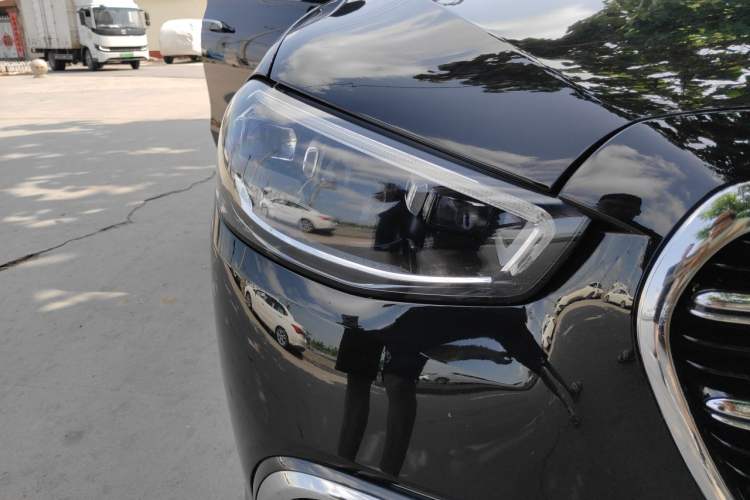 Used Mercedes-Benz S-Class 2023 Updated S 400 L Luxury Edition Right Front Headlight