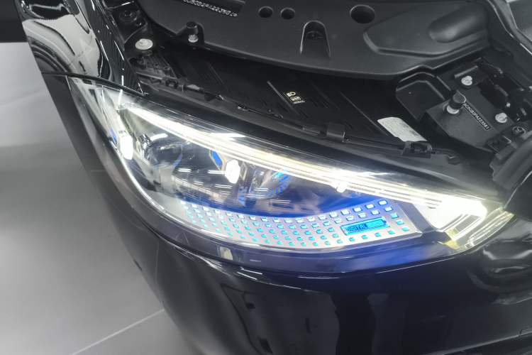 Used Mercedes-Benz S-Class 2023 S 450 L 4MATIC Right Front Headlight