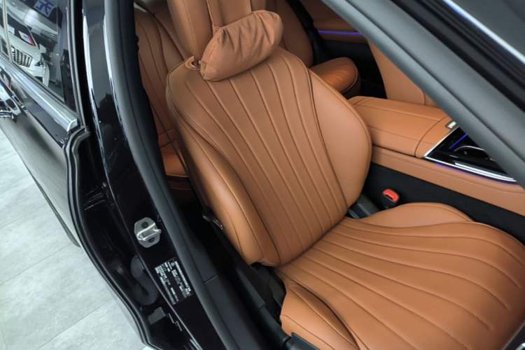 Used Mercedes-Benz S-Class 2023 S 400 L Business Model Right Front Seat