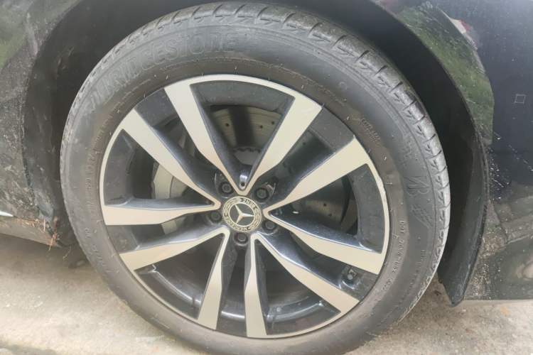 Used Mercedes-Benz S-Class 2023 Updated S 400 L Luxury Edition Right Front Wheel Hub