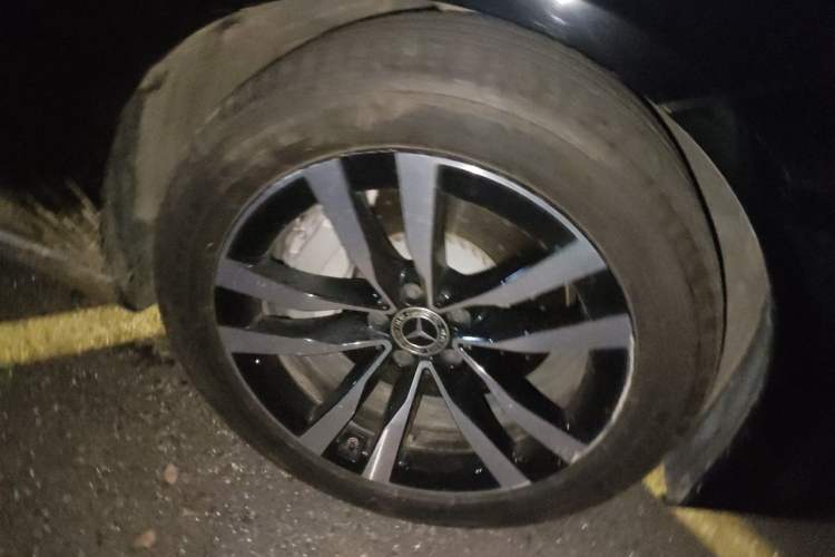 Used Mercedes-Benz S-Class 2023 Updated S 400 L Luxury Edition Right Front Wheel Hub