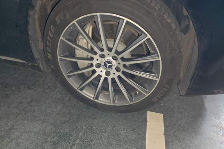 Used Mercedes-Benz S-Class 2023 Updated S 400 L Business Version Right Front Wheel Hub