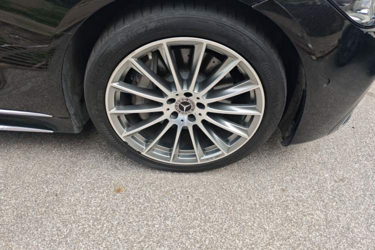 Used Mercedes-Benz S-Class 2023 Updated S 400 L Business Version Right Front Wheel Hub