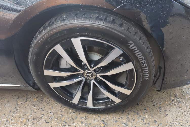 Used Mercedes-Benz S-Class 2023 Updated S 400 L Luxury Edition Right Front Wheel Hub