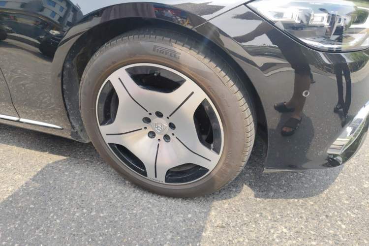 Used Mercedes-Benz S-Class 2023 Updated S 400 L Business Version Right Front Wheel Hub