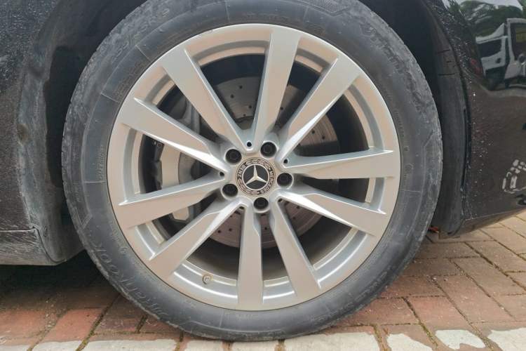 Used Mercedes-Benz S-Class 2023 Updated S 400 L Business Version Right Front Wheel Hub