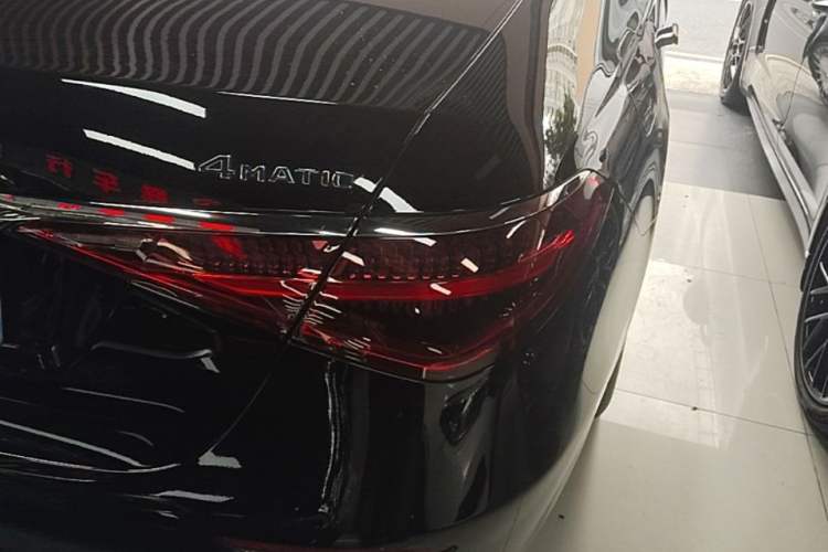 Used Mercedes-Benz S-Class 2023 S 450 L 4MATIC Right Rear Taillight