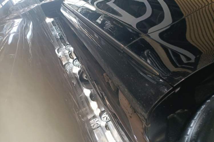 Used Mercedes-Benz S-Class 2023 Updated S 400 L Business Version Right Side Sill