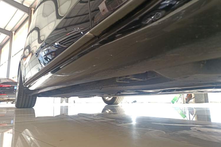 Used Mercedes-Benz S-Class 2023 Updated S 400 L Business Version Right Side Sill