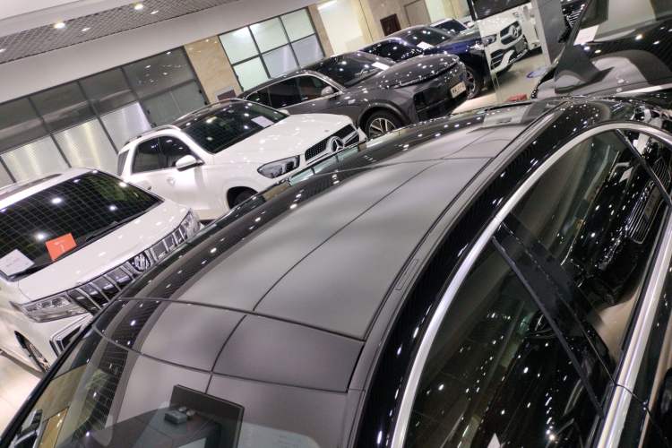 Used Mercedes-Benz S-Class 2023 S 400 L Business Model Roof