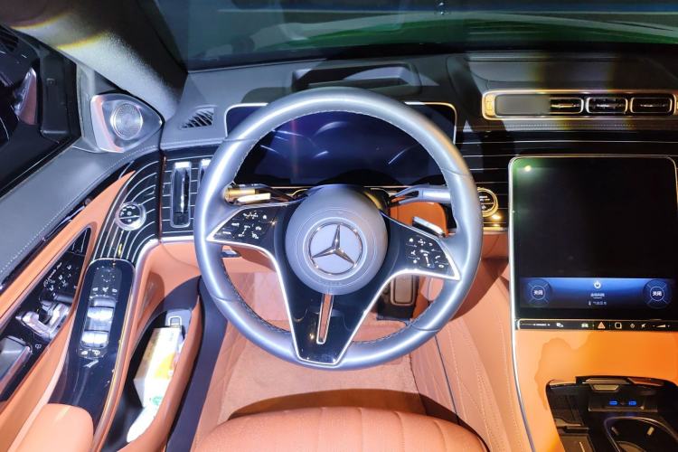 Used Mercedes-Benz S-Class 2023 Updated S 400 L Luxury Edition Steering Wheel