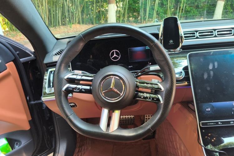 Used Mercedes-Benz S-Class 2023 S 450 L 4MATIC Steering Wheel