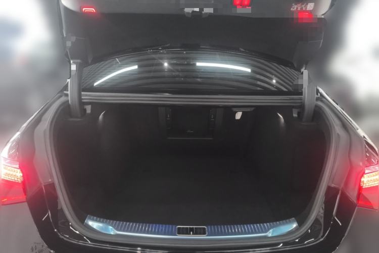 Used Mercedes-Benz S-Class 2023 S 450 L 4MATIC Trunk